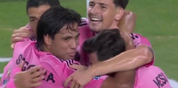 苏亚雷斯38岁独造2球，迈阿密国际2105万美元晋级16强