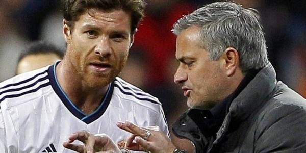 欧冠末轮3大豪门围剿！穆里尼奥的本菲卡，只剩玄学能救？